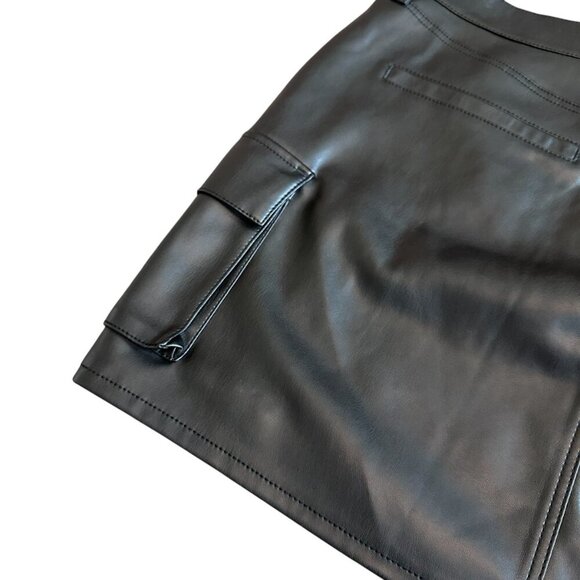 Pistola Rhea Black Faux Vegan Leather Mini Skirt Cargo Pockets Size 31 Women's - Picture 11 of 14